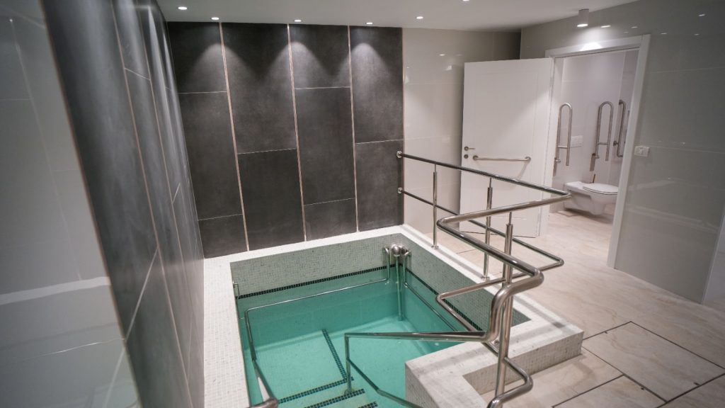 מקווה ישמח משה